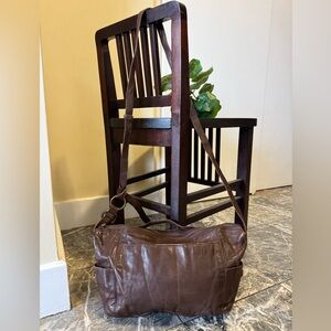 FRYE AND CO. Brown Leather Shoulder Bag
